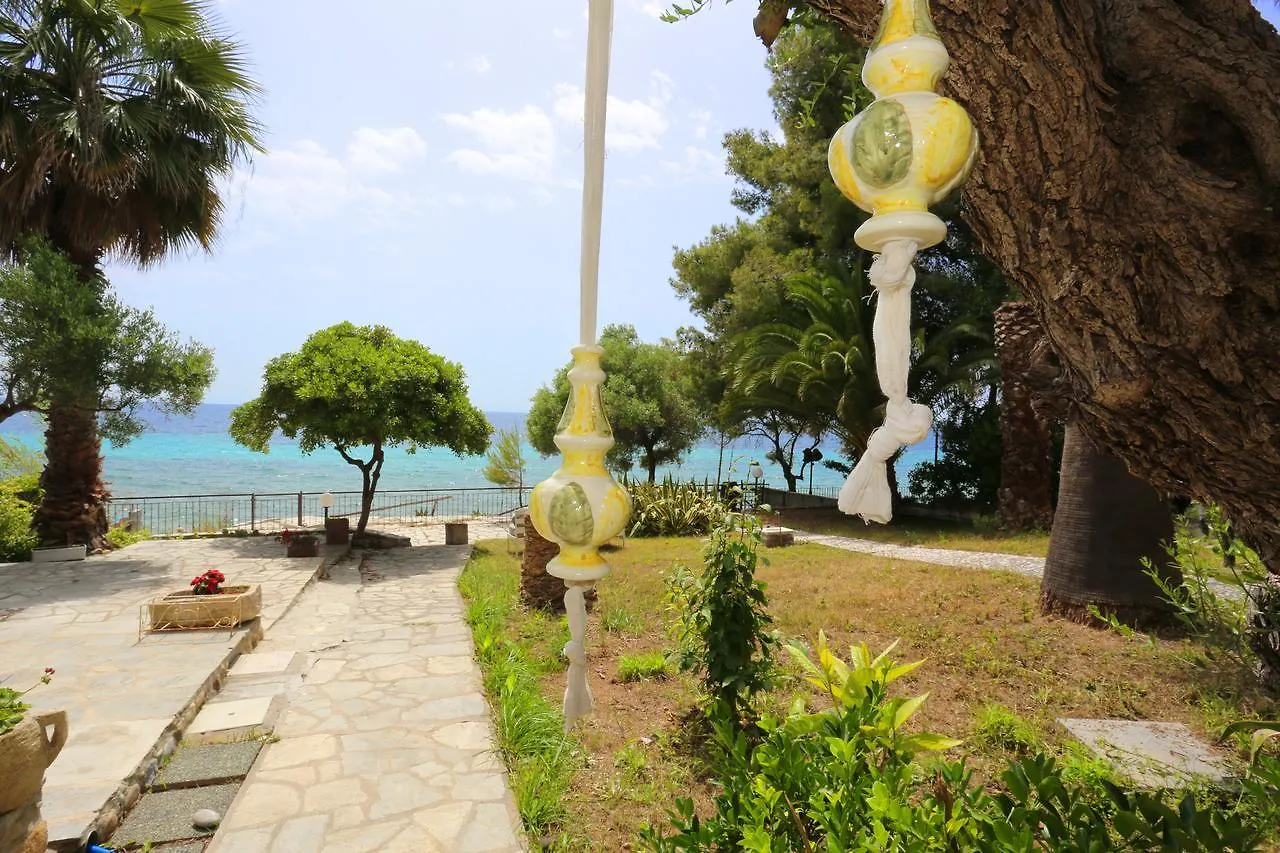 Apartment Maison La Mer Agia Paraskevi