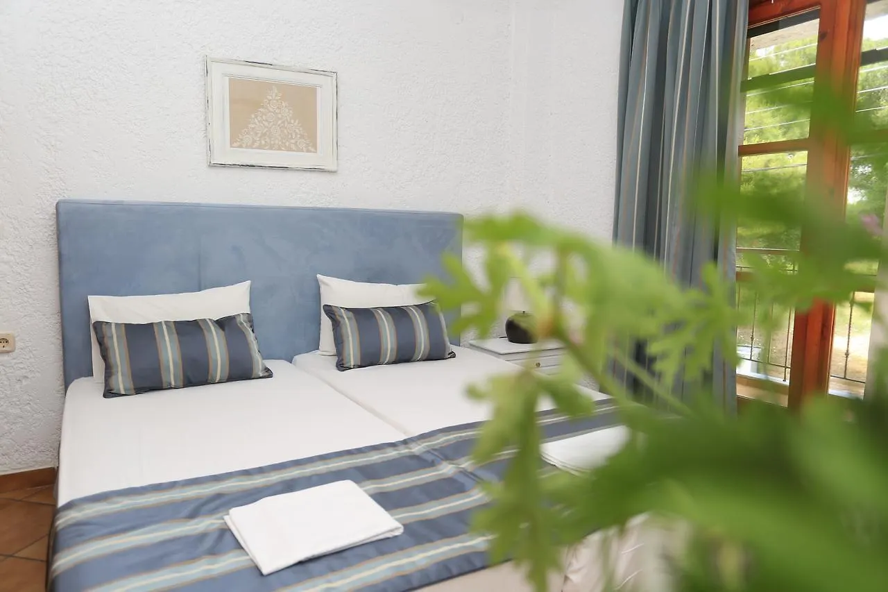 Apartment Maison La Mer Agia Paraskevi